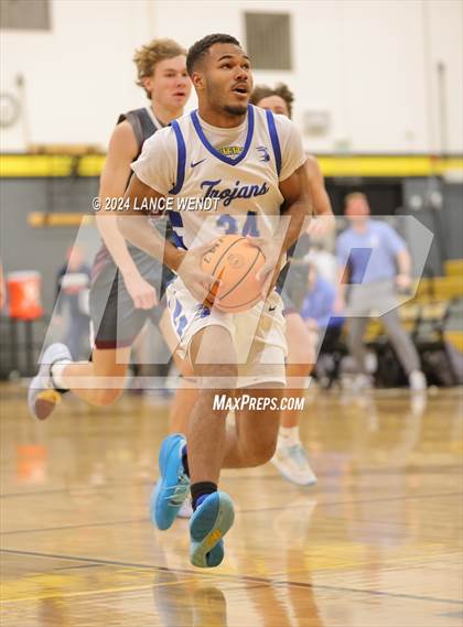 Thumbnail 2 in Golden vs. Longmont photogallery.