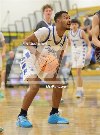Thumbnail 2 in Golden vs. Longmont photogallery.