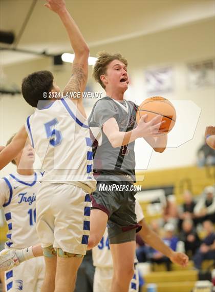 Thumbnail 1 in Golden vs. Longmont photogallery.