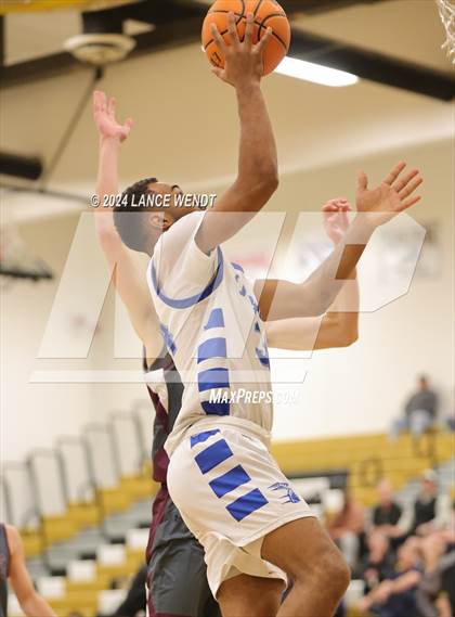 Thumbnail 1 in Golden vs. Longmont photogallery.