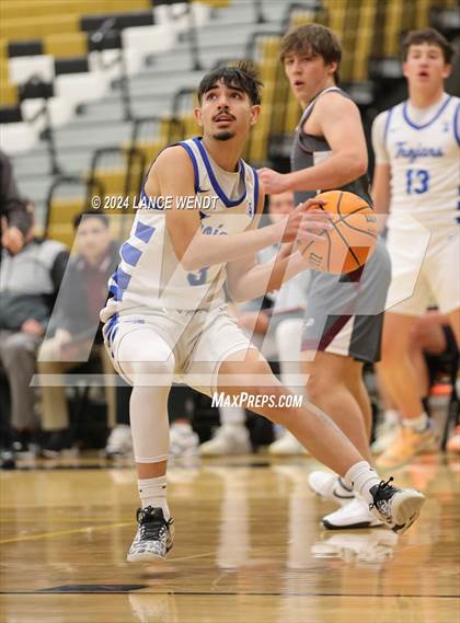 Thumbnail 1 in Golden vs. Longmont photogallery.