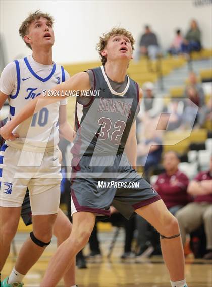 Thumbnail 1 in Golden vs. Longmont photogallery.