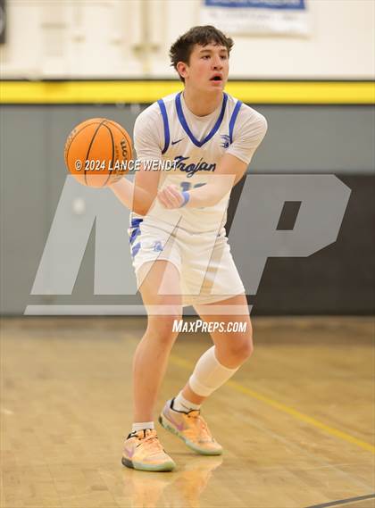 Thumbnail 1 in Golden vs. Longmont photogallery.