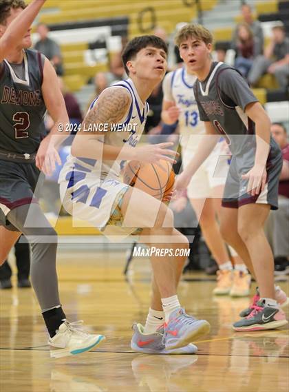 Thumbnail 2 in Golden vs. Longmont photogallery.