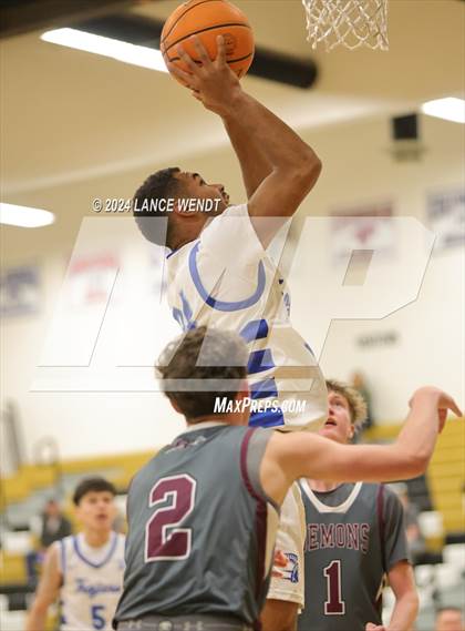 Thumbnail 2 in Golden vs. Longmont photogallery.