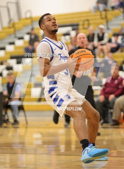 Thumbnail 1 in Golden vs. Longmont photogallery.