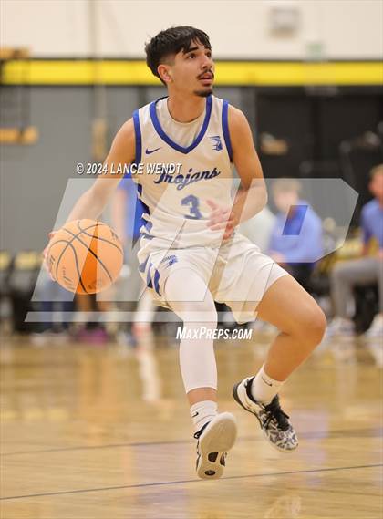 Thumbnail 2 in Golden vs. Longmont photogallery.
