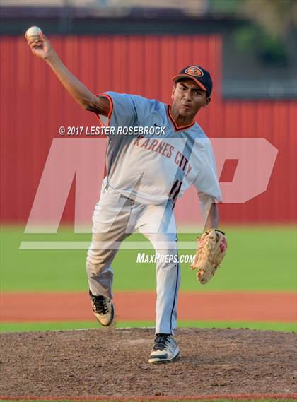 Thumbnail 2 in Karnes City @ Jourdanton photogallery.