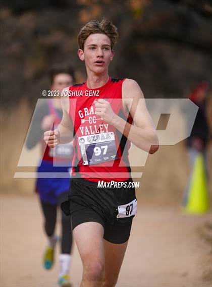 Thumbnail 1 in CHSAA 2A Cross Country Final photogallery.