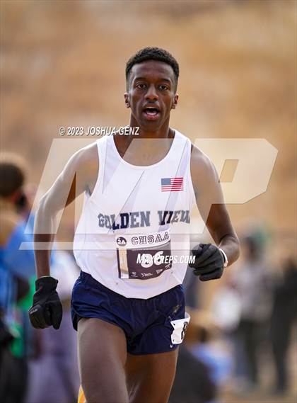 Thumbnail 2 in CHSAA 2A Cross Country Final photogallery.