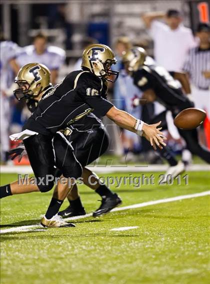 Thumbnail 3 in Foster vs. Friendswood (4A Region 3 Bi-District Playoffs) photogallery.