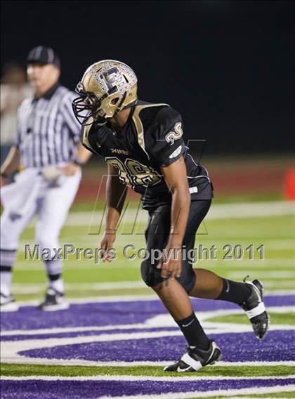 Thumbnail 2 in Foster vs. Friendswood (4A Region 3 Bi-District Playoffs) photogallery.