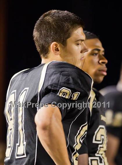 Thumbnail 3 in Foster vs. Friendswood (4A Region 3 Bi-District Playoffs) photogallery.