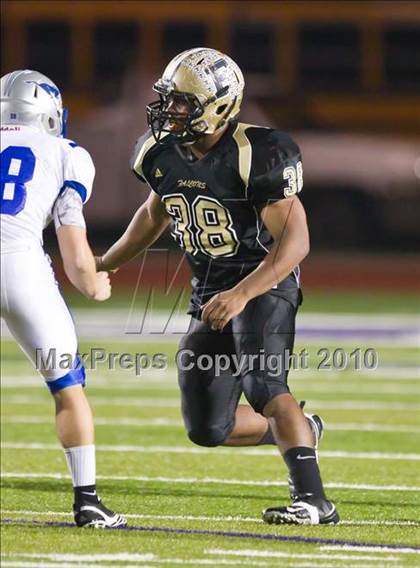 Thumbnail 1 in Foster vs. Friendswood (4A Region 3 Bi-District Playoffs) photogallery.