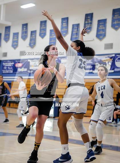 Thumbnail 3 in  Agoura vs  El Camino Real photogallery.