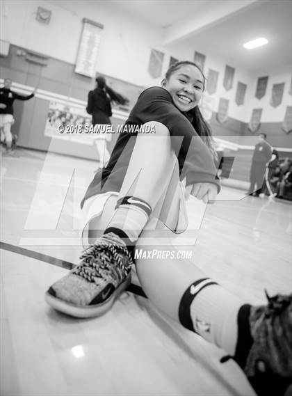 Thumbnail 2 in  Agoura vs  El Camino Real photogallery.