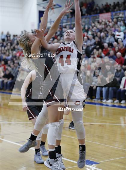 Thumbnail 3 in  Vinton County vs Circleville (OHSAA D2 District Playoff) photogallery.