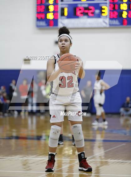 Thumbnail 2 in  Vinton County vs Circleville (OHSAA D2 District Playoff) photogallery.