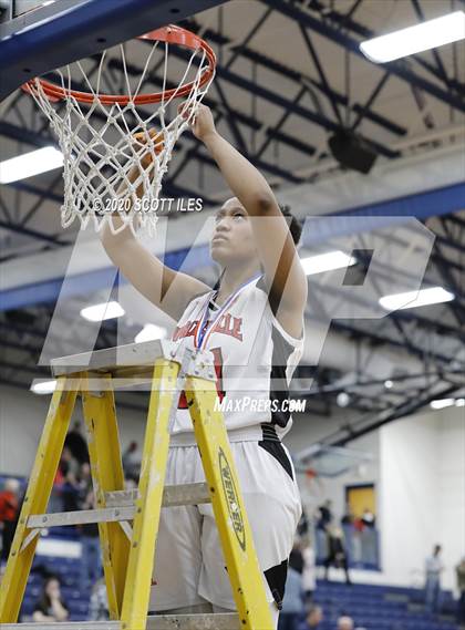 Thumbnail 3 in  Vinton County vs Circleville (OHSAA D2 District Playoff) photogallery.