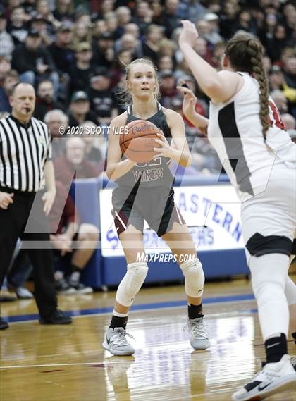 Thumbnail 2 in  Vinton County vs Circleville (OHSAA D2 District Playoff) photogallery.