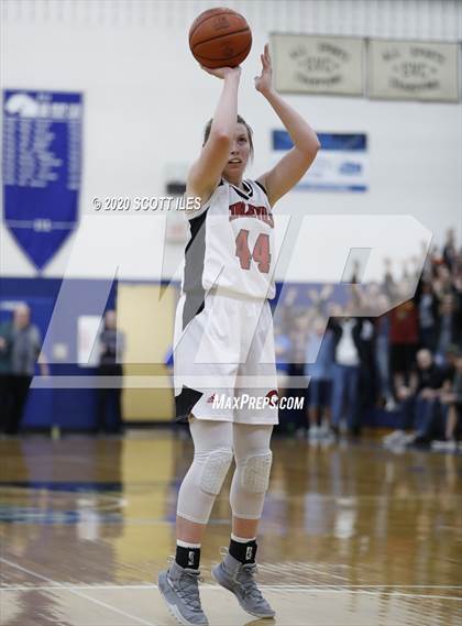 Thumbnail 3 in  Vinton County vs Circleville (OHSAA D2 District Playoff) photogallery.