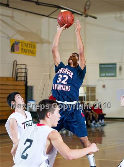 Thumbnail 3 in Leuzinger vs. Troy (Santa Barbara Holiday Classic Tournament) photogallery.