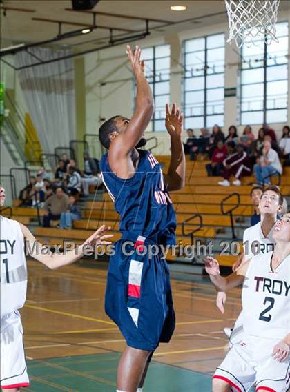 Thumbnail 2 in Leuzinger vs. Troy (Santa Barbara Holiday Classic Tournament) photogallery.