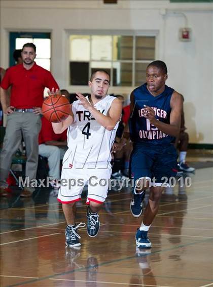 Thumbnail 2 in Leuzinger vs. Troy (Santa Barbara Holiday Classic Tournament) photogallery.