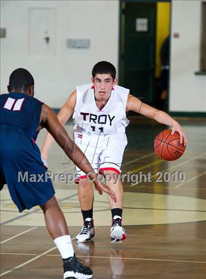 Thumbnail 2 in Leuzinger vs. Troy (Santa Barbara Holiday Classic Tournament) photogallery.
