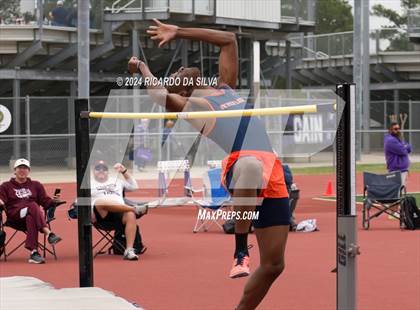Thumbnail 2 in Cain Relays photogallery.