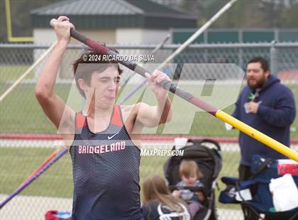 Thumbnail 2 in Cain Relays photogallery.