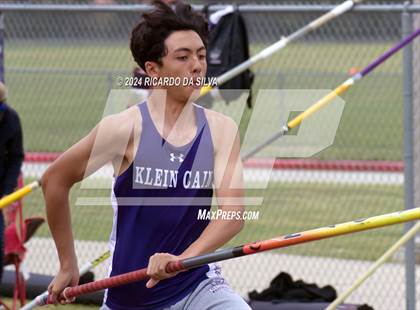 Thumbnail 3 in Cain Relays photogallery.