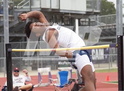 Thumbnail 2 in Cain Relays photogallery.
