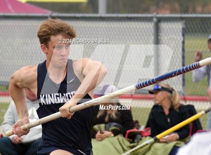 Thumbnail 1 in Cain Relays photogallery.