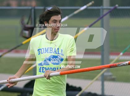 Thumbnail 2 in Cain Relays photogallery.