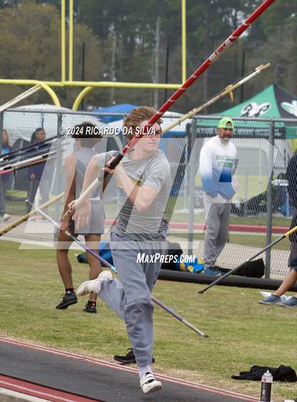 Thumbnail 1 in Cain Relays photogallery.