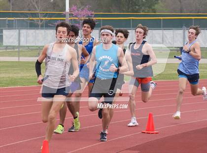 Thumbnail 2 in Cain Relays photogallery.
