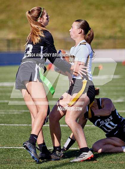 Thumbnail 3 in Hughson vs. Colfax (CIF SJS D4 Final) photogallery.