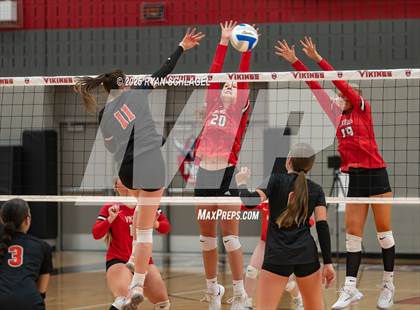 Thumbnail 3 in Grand Rapids @ North Branch photogallery.