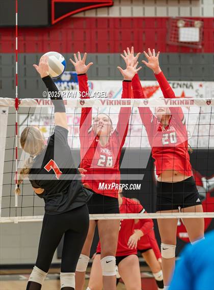 Thumbnail 3 in Grand Rapids @ North Branch photogallery.