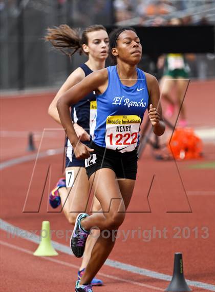 Thumbnail 2 in Arcadia Invitational (1 Mile Run) photogallery.