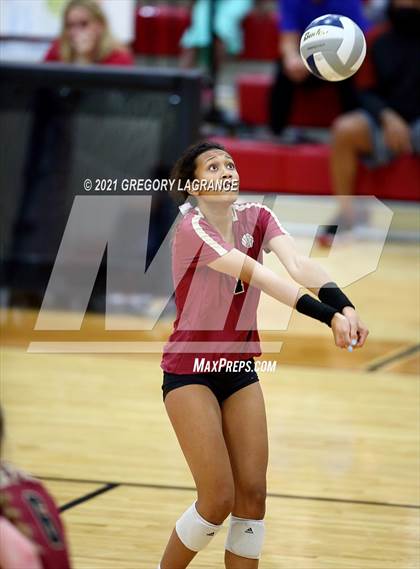 Thumbnail 1 in Byron Nelson vs Keller Central photogallery.