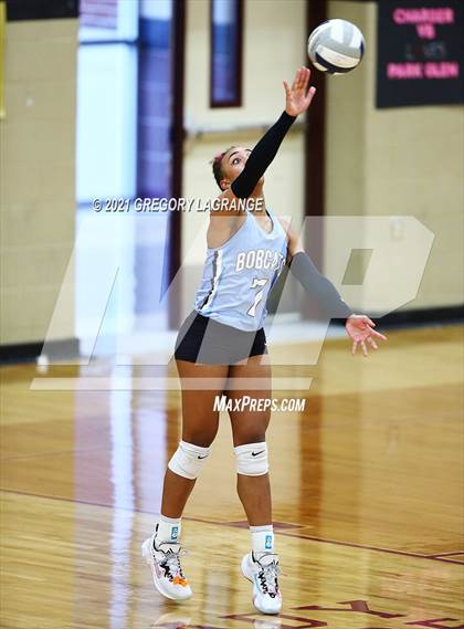 Thumbnail 3 in Byron Nelson vs Keller Central photogallery.
