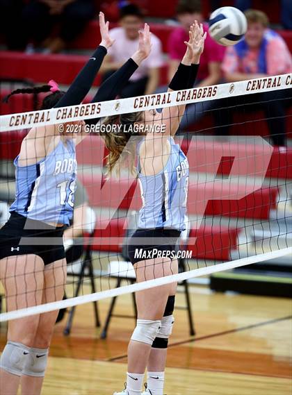 Thumbnail 1 in Byron Nelson vs Keller Central photogallery.