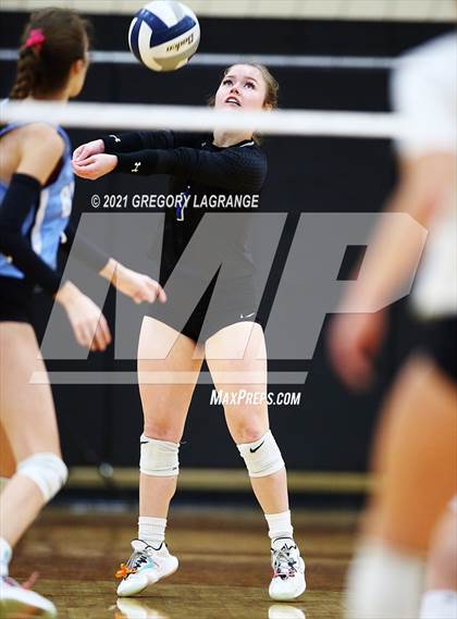 Thumbnail 1 in Byron Nelson vs Keller Central photogallery.