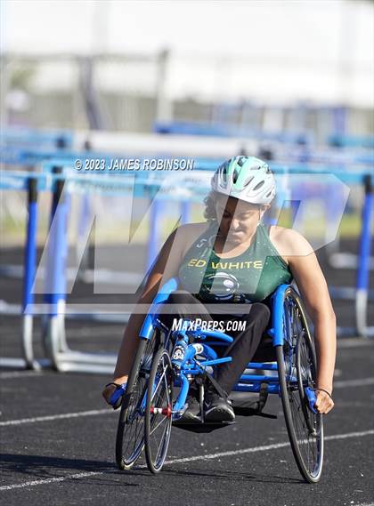 Thumbnail 3 in Sandra Cheeseborough Invitational (Adaptive 800 Meter) photogallery.