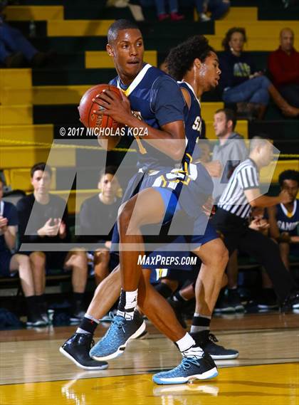Thumbnail 2 in Santa Monica vs. Roosevelt (The Classic at Damien) photogallery.