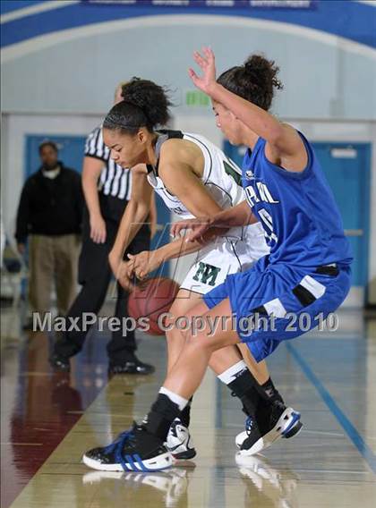 Thumbnail 2 in Capital Christian vs. Monterey Trail (Lady Bulldogs Winter Classic) photogallery.