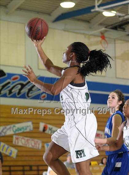 Thumbnail 2 in Capital Christian vs. Monterey Trail (Lady Bulldogs Winter Classic) photogallery.