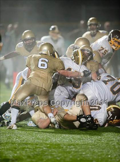 Thumbnail 1 in Bishop's vs Parker (CIF SDS D5 Final) photogallery.